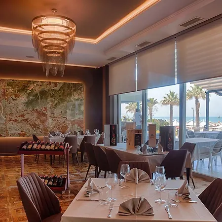 Premium Hotel
