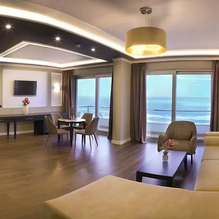 高级海滩酒店