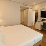 فندق بريميوم بيتش