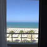 بريميوم بيتش فندق غوليم