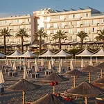 فندق بريميوم بيتش 5*