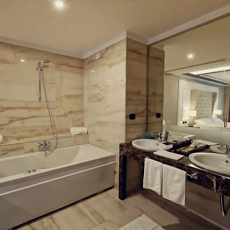 Premium Otel Golem (Tirana)